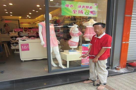 专偷<em>女性内衣</em>观赏+怪癖窃贼被刑拘